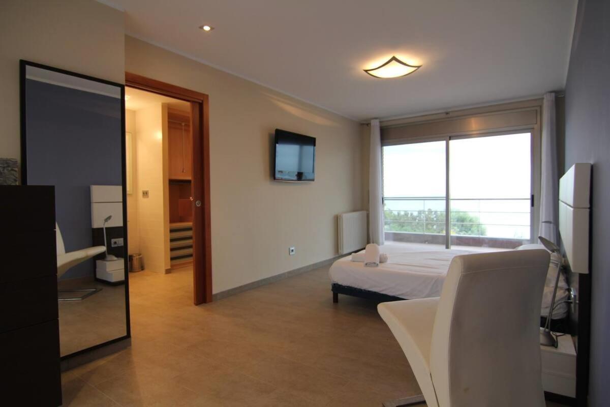 Villa Maricel Alcanar Ngoại thất bức ảnh