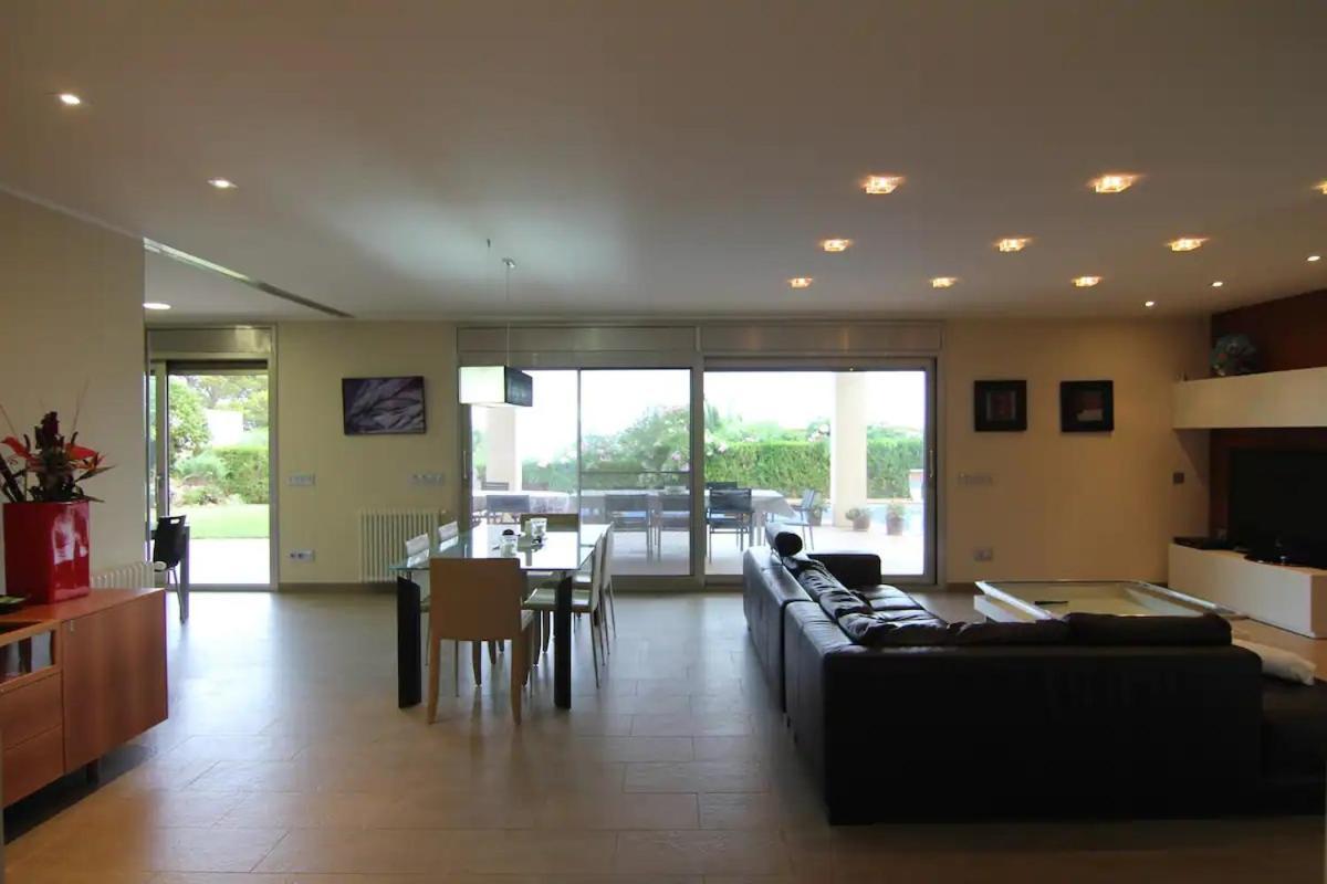 Villa Maricel Alcanar Ngoại thất bức ảnh